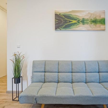 Bright Apartments Moments Away From Herastrau Park, Mall And Metro Bukarest Kültér fotó