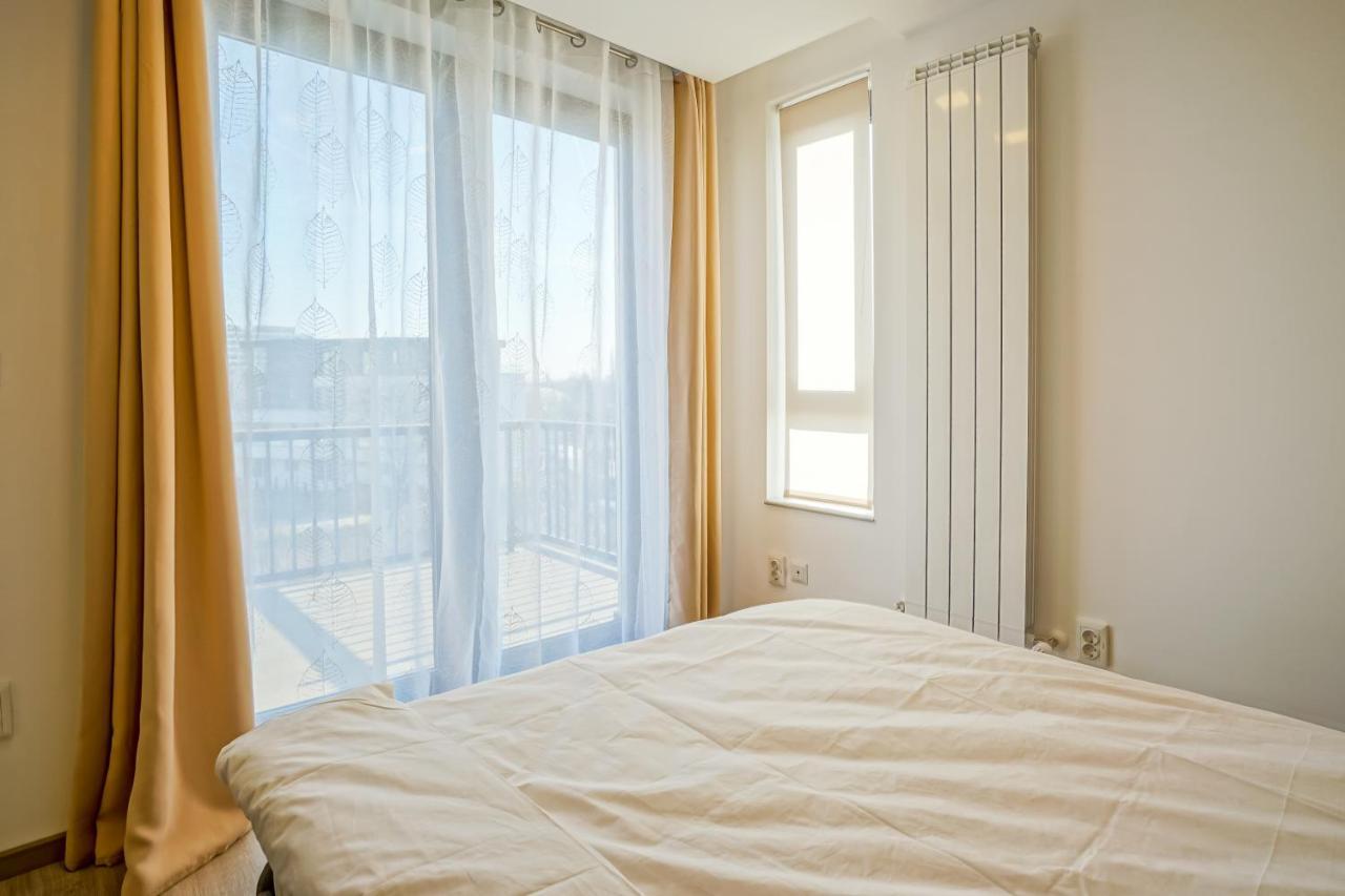 Bright Apartments Moments Away From Herastrau Park, Mall And Metro Bukarest Kültér fotó